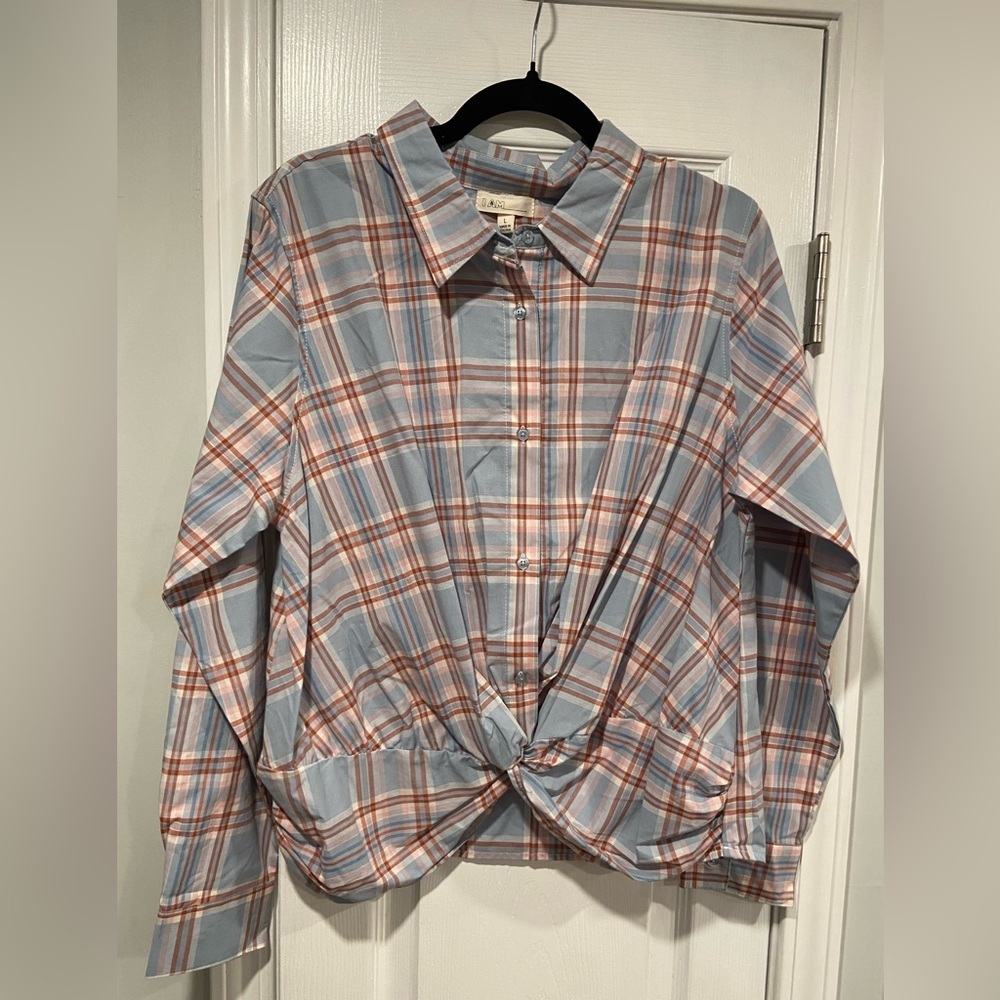 NWT I AM Size L Light Blue Burgundy Plaid Cotton Twist Front Button Down Shirt